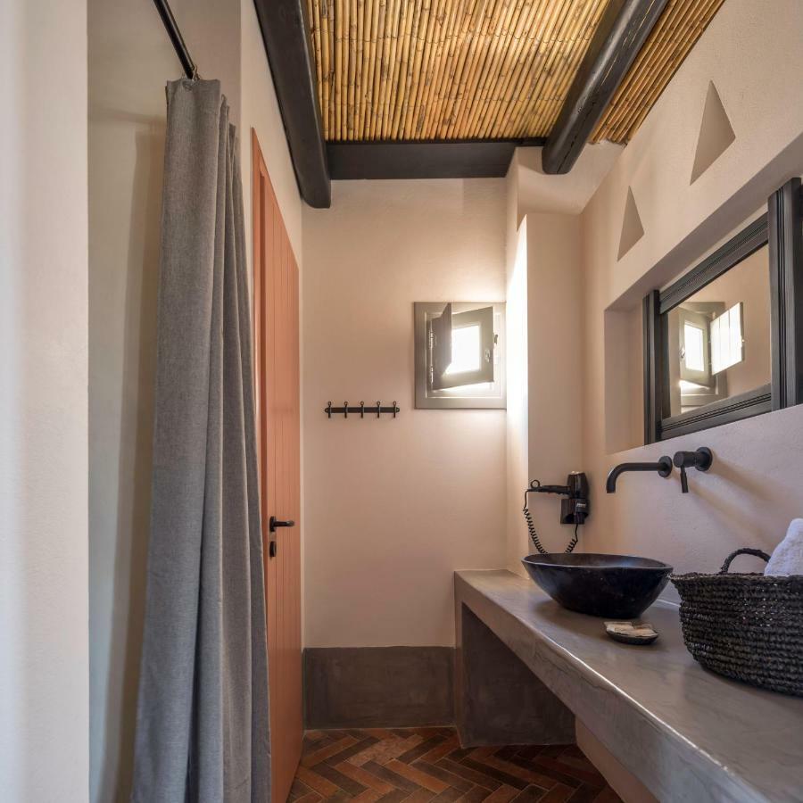Misteli Suites Akrotírion 외부 사진