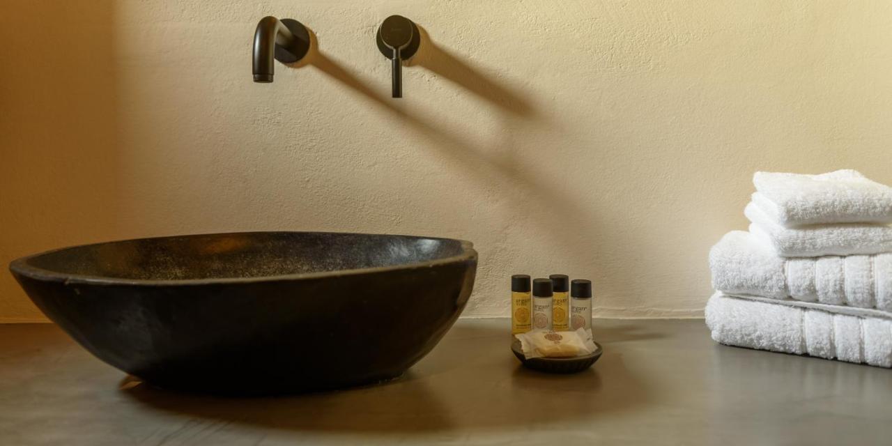 Misteli Suites Akrotírion 외부 사진